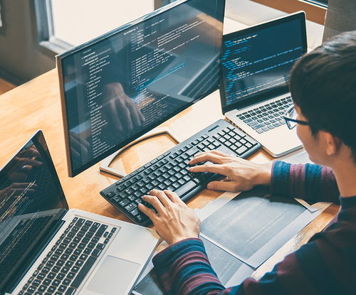 國(guó)雙科技 以數(shù)據(jù)智能為核心，驅(qū)動(dòng)工業(yè)互聯(lián)網(wǎng)創(chuàng)新與價(jià)值落地